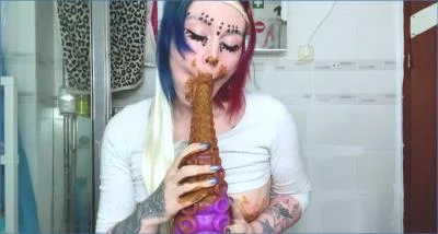 Dirty Betty Shits, Smears, and Eats in Extreme Scat and Kaviar Action - popular scat video at Scat-Fetish