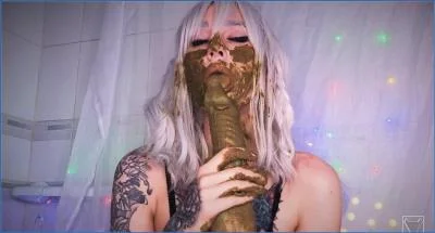 Kaviar Video - Mega Shit and Erotic Masturbation by Scat Star Betty - scat porn video at Scat-Fetish.com