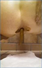 Zarzar01 Spreads Her Ass and Squirts While Dropping a 21oz Load - popular scat video at Scat-Fetish