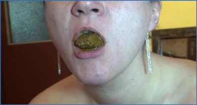 Victoria - Lesbian Scat Goddess Smears Her Shit in a Dirty Bathroom - scat porn video at Scat-Fetish.com