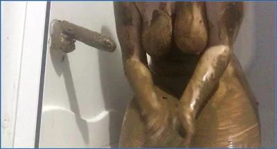 ChubbiBunni Shits and Smears in a Solo Hairy Pussy Masturbation Set - popular scat video at Scat-Fetish