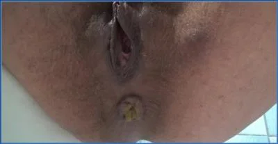 Mistress Roberta Shits and Smears in Extreme Enema Domination - scat porn video at Scat-Fetish.com