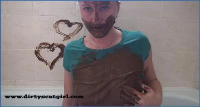 Victoria's Scat Fetish in Blue Pantyhose- DirtyScatGirl Release - scat porn video at Scat-Fetish.com