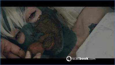 Sweet Betty Parlour's Fetish fest: Brownie, and Sleeping Beauty! - scat porn video at Scat-Fetish.com