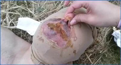 Lady Milena's Shit Eating show in HD 720p - related scat video at Scat-Fetish