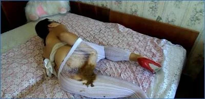Russian MILF BigTitsAlisa's Scat Fetish Solo in White Pantyhose - scat porn video at Scat-Fetish.com