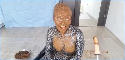 Scatlina in Dinner in an Abandoned Restaurant or Shitty Head 5 with 17 Loads - scat porn video at Scat-Fetish.com