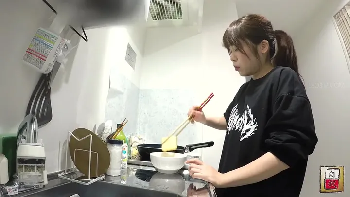 Haruka Noda Dives Deep into Messy Scat Defecation - Real Excretion - scat porn video at Scat-Fetish.com